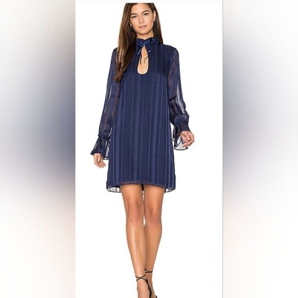 L'academie The 70s Ruffles Sleeve Dress Navy Small - Picture 2 of 10